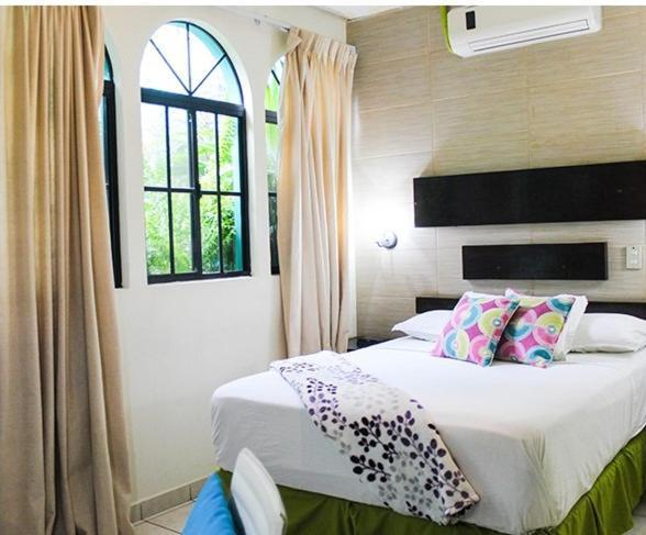 Villa Del Angel Hotel San Salvador Luaran gambar